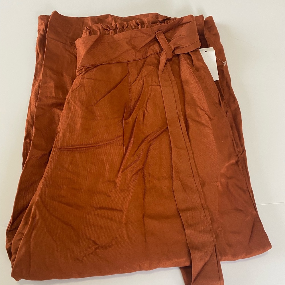 Wide leg pants